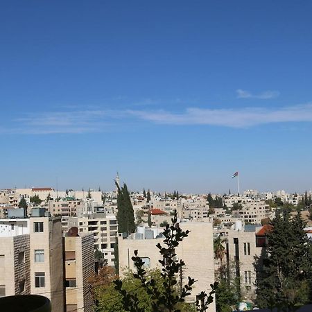 Villa Dia - Guest House Amman Bagian luar foto